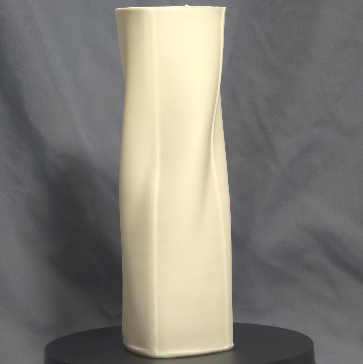 Pair of Inge Vincents Thinware Paper-Thin Danish Porcelain Vases